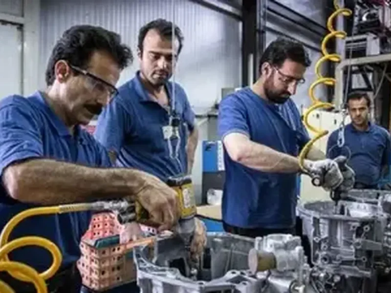 قطع برق صنایع خطرناک‌تر از خاموشی موقت منازل است / حفظ اشتغال برای مردم مهم‌تر است یا خنکای بیش از حد منازل؟