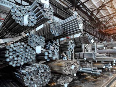 محتکران با اعلام عرضه محصولات فولادی، مجبور به خروج کالاها از انبارها شدند