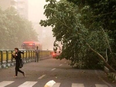 باد شدید و گرد و خاک در تهران| رگبار در ارتفاعات
